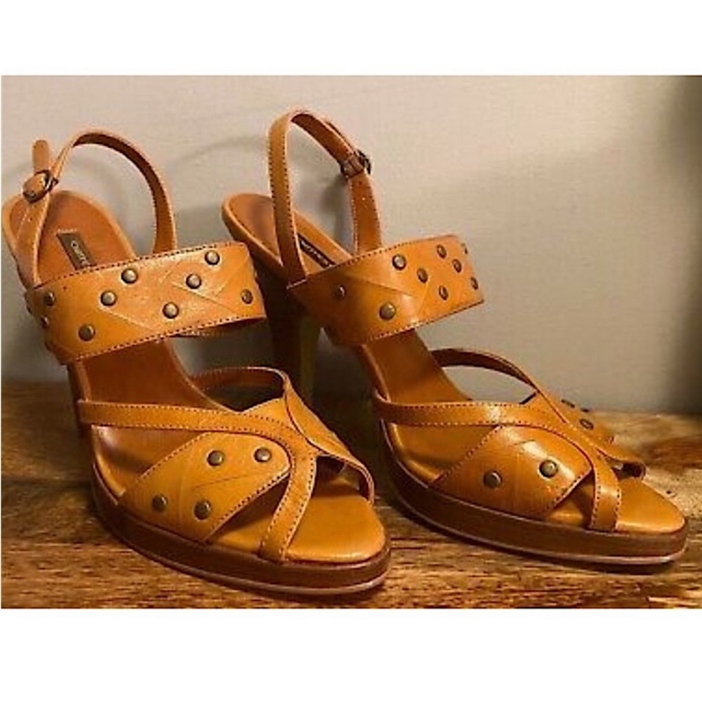 NIB Chinese Laundry Suzana leather sandal - Picture 2 of 8